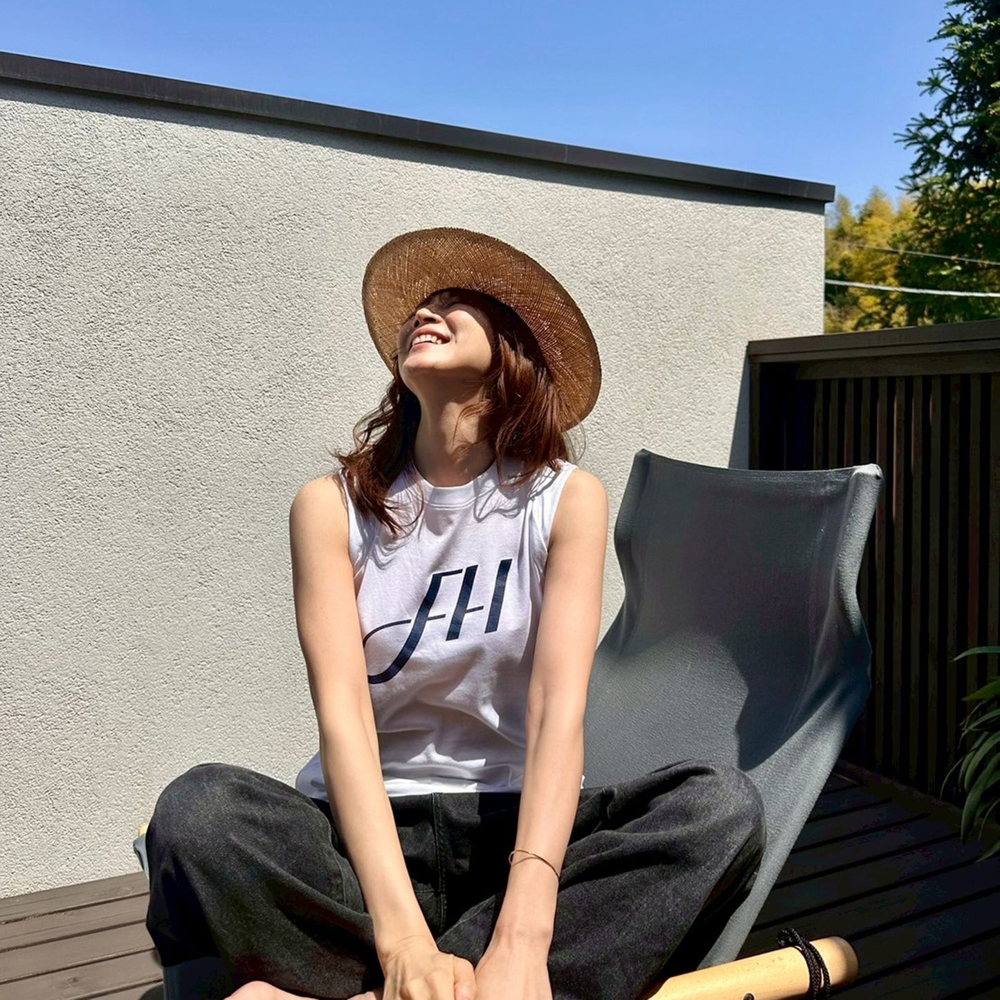 FLY HIGH5周年記念オリジナルTシャツ・ロゴ入り