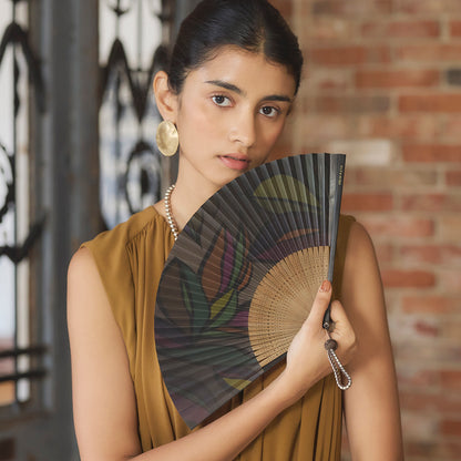 FOLDING FAN WITH POUCH 