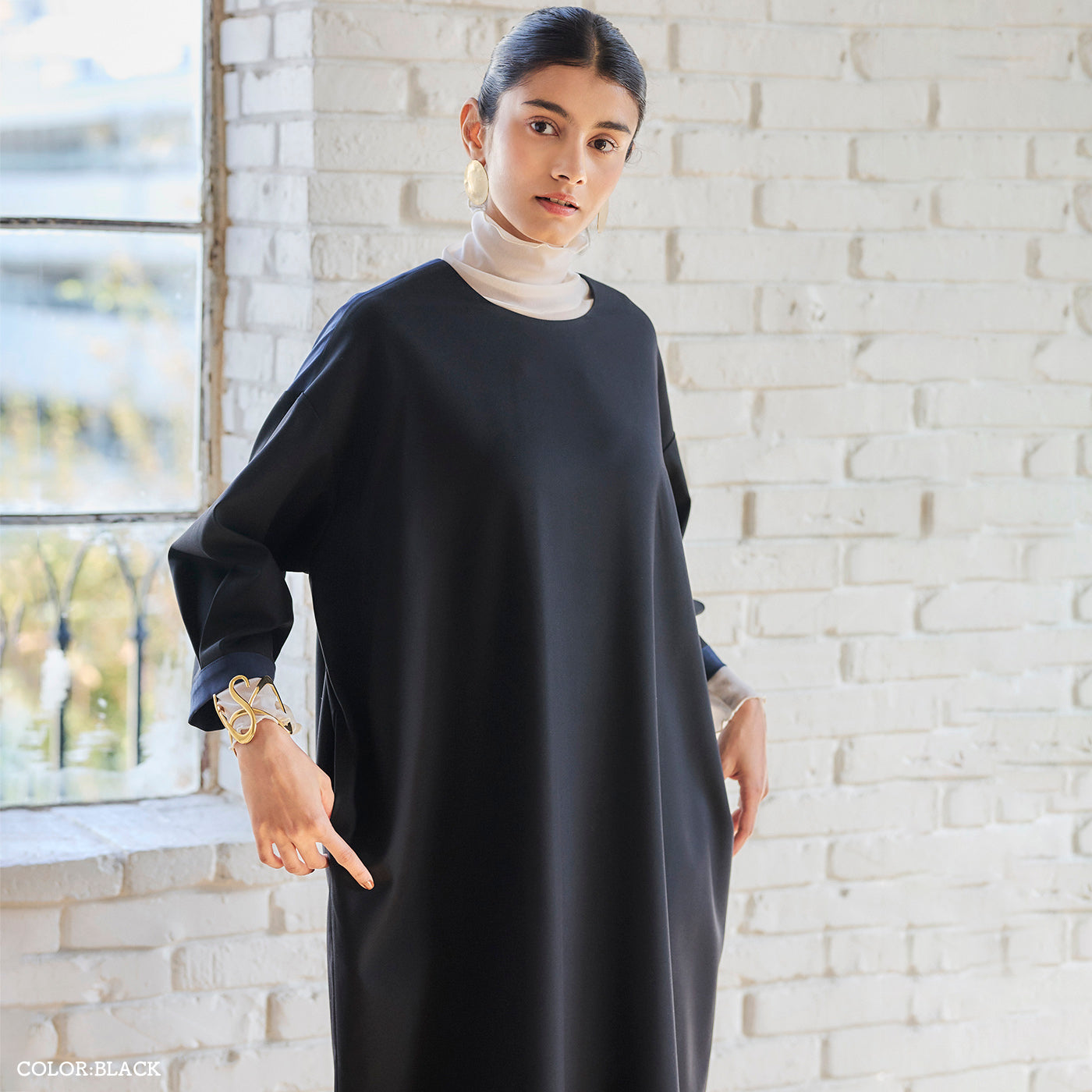 ブラック×ネイビーのワンピース