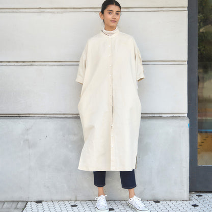 生成りリネン・シャツワンピース